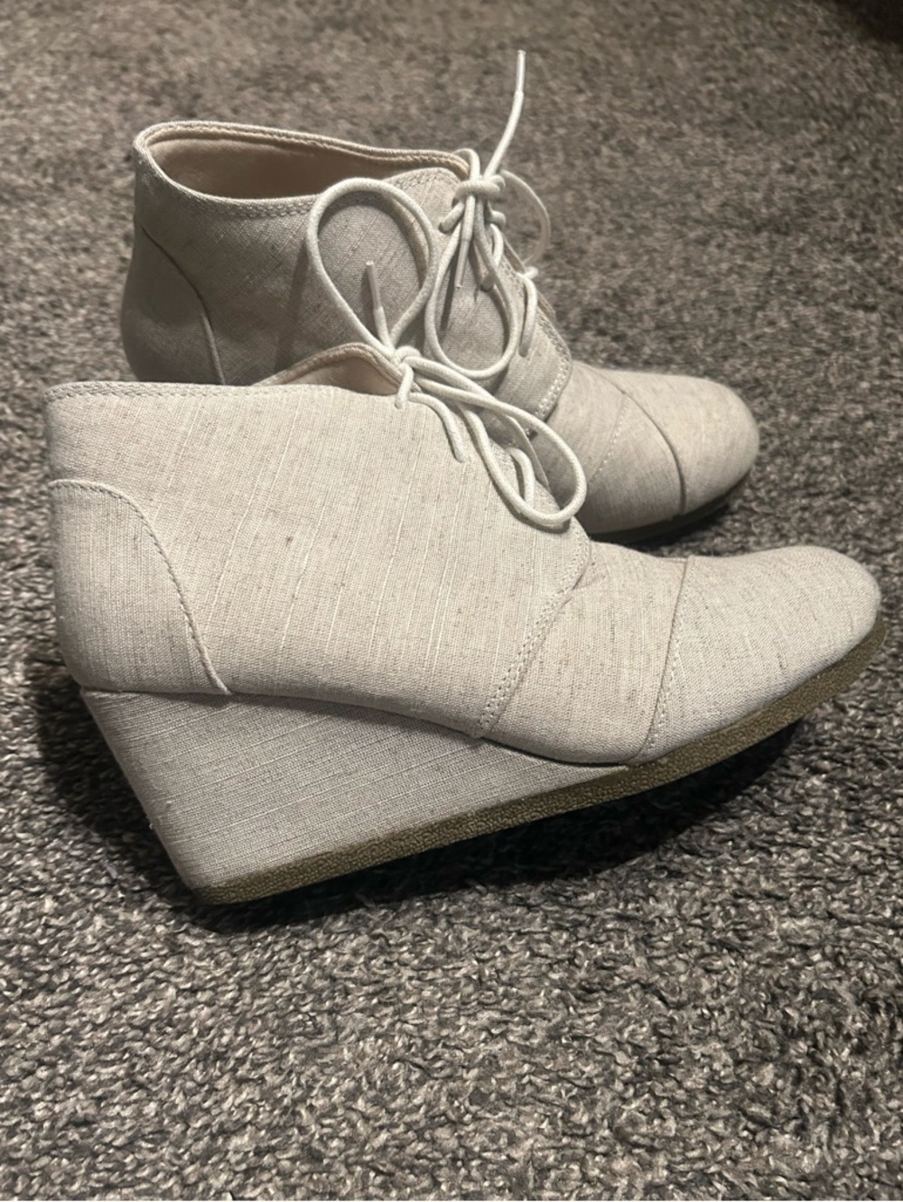 Women’s Lace-Up Wedge Bootie in Light Beige- Size Women’s 8M